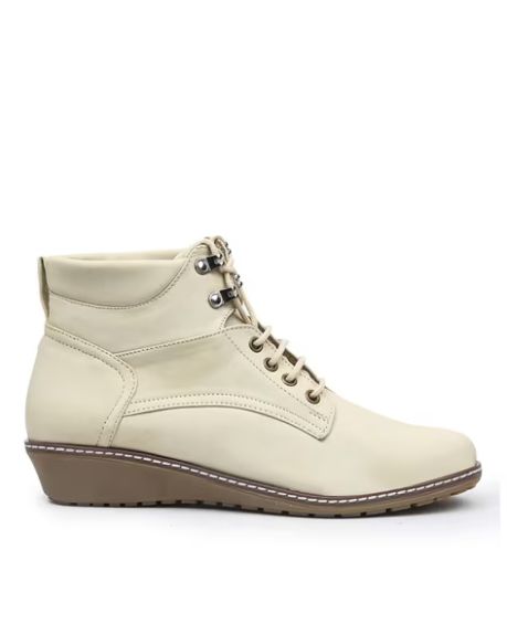 VALIOSAA, Lace-Up Ankle-Length Boots
