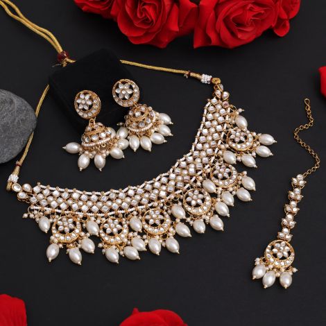 White Color Choker Kundan Necklace Set