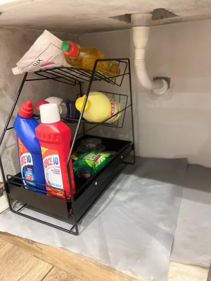 IKIRU
Black & White Carbon Steel Under Sink Storage Organizer Rack Stand For Home & Kitchen