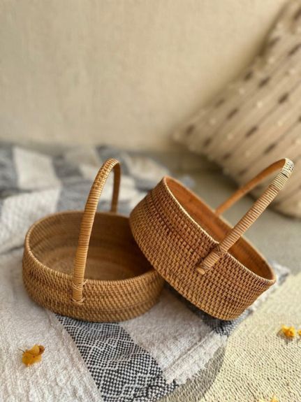 IKIRU Minimal Hand Woven Picnic Basket With Handle | Storage & Gifting Hamper For Dining Table & Living Room