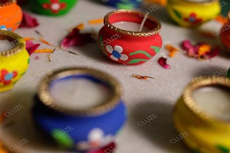 CLUZE Handmade Matki Candles Diwali Gift Set - Diwali Clay Pot with Wax Candles - Decoration Items for Home Decor (Pack of 5)