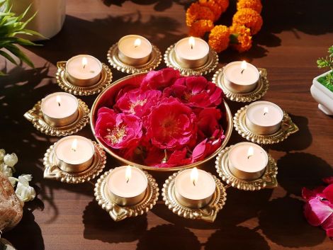 R Ayurveda Copper Diya Shape Flower Decorative Urli Bowl for Home Handcrafted Bowl for Floating Flowers and Tea Light Candles Home Table| Diwali Decoration (10 Inches) Magnetic Steel, Gold, 1 liters