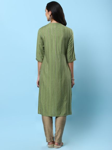 Shree Women Liva (Rayon) Green Stripe Print Kurta