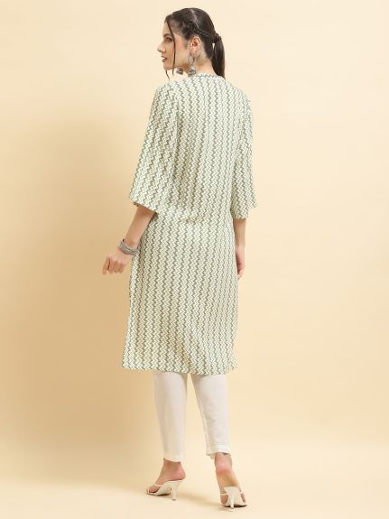 Shree Women Liva (Rayon) Green Stripe Print Kurta