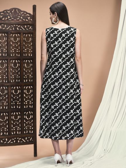 Shree Women Liva Black and White Printed A-line Dress