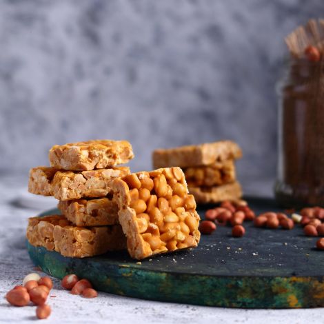Groundnut Chikki (Almond House)