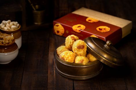 Motaboondi Laddu (Almond House)