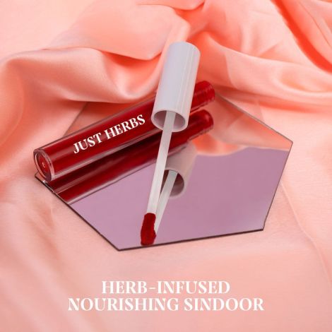 Liquid Sindoor | Long Stay | Saffron & Sandalwood | 02 Scarlet Maroon | 5 ml