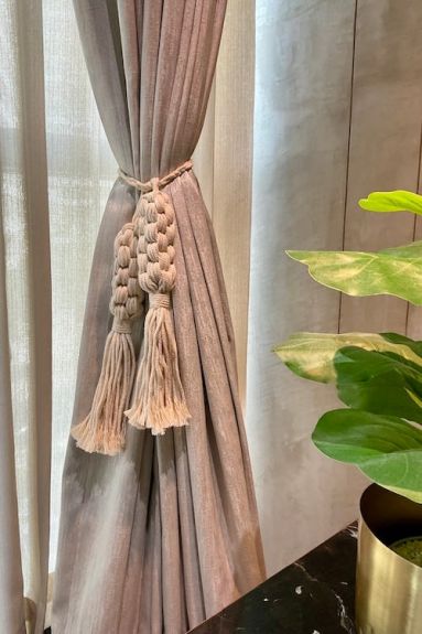 House of Macrame Handcrafted Macrame 'Crown Knot' Curtain tie-backs - OFF WHITE