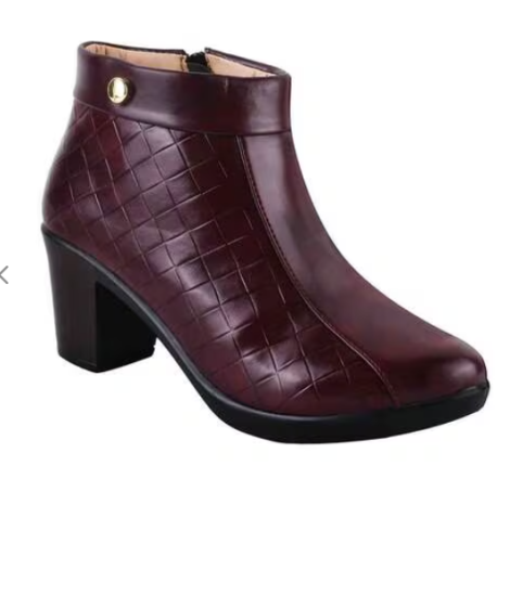 SELFIEE, Women Croc-Embossed Ankle-length Boots