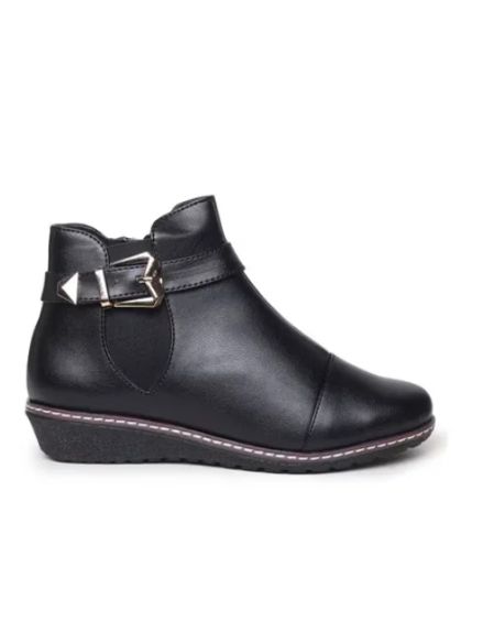 VALIOSAA,Ankle-Length Boots with Buckle Accent