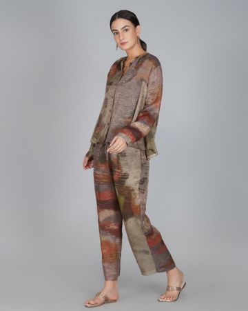 Yavi, Printed Straight Fit Pants