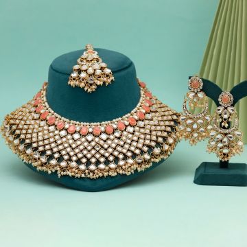 Peach Color Kundan Necklace Set
