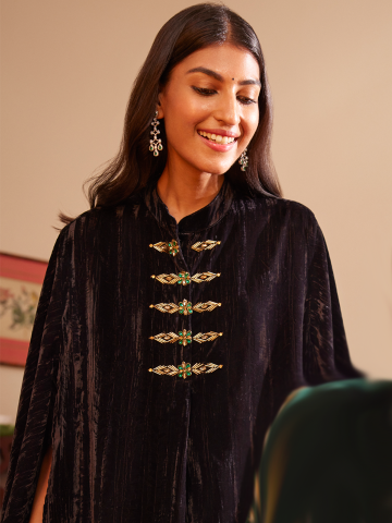 BLACK CASA BEADED CAPE