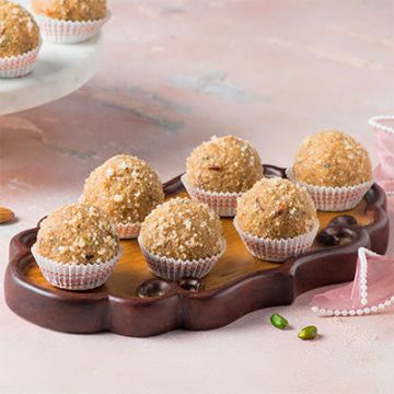 Gond Laddu (Bikanervala)