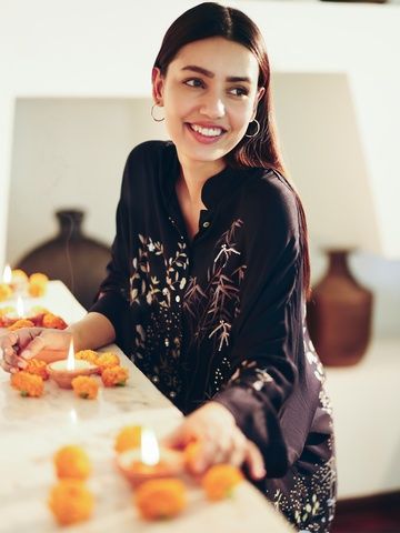 BLACK RIVERIE AHAANA SHIRT