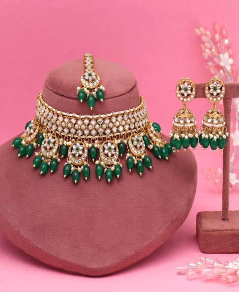 Green Color Choker Kundan Necklace Set