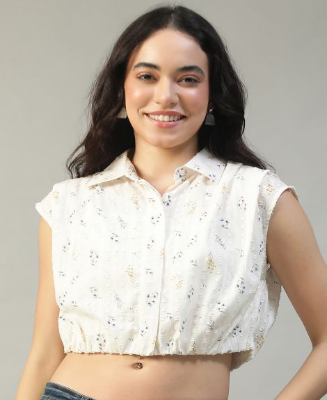 Women Off White Floral Print Collared Short Sleeve Button Down Cotton Dobby Crop Shirt