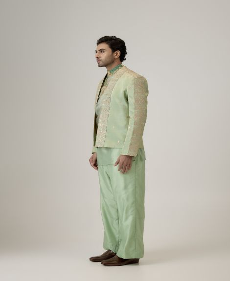 The Verdant Bloom Jodhpuri Set