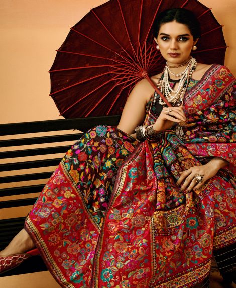 SAREE MALL Women's Cotton Silk Black Woven Design Designer Saree With Blouse Piece