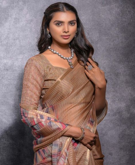 SAREE MALL Women's Linen Blend Beige Woven Design Designer Saree With Blouse Piece