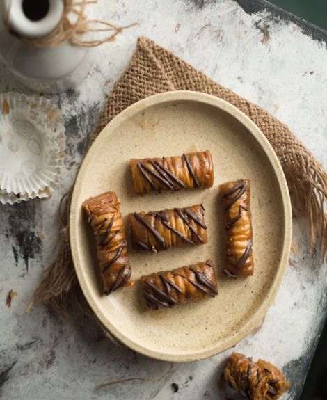 Chocolate Baklava Fingers (Almond House)