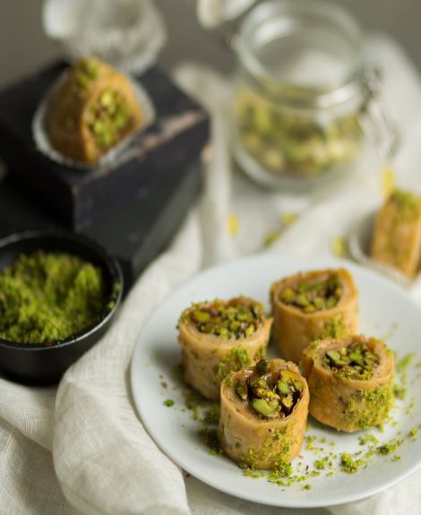 Pistachio Turkish Roll (Almond House)