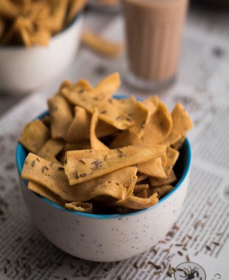 Ribbon Pakodi (Almond House)