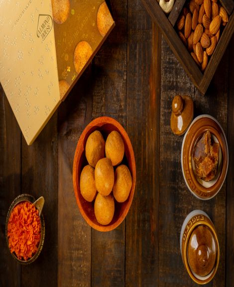 Bellam Sunni Laddu (Almond House)