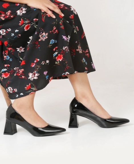 FLAT N HEELS, Pointed-Toe Slip-On Pumps