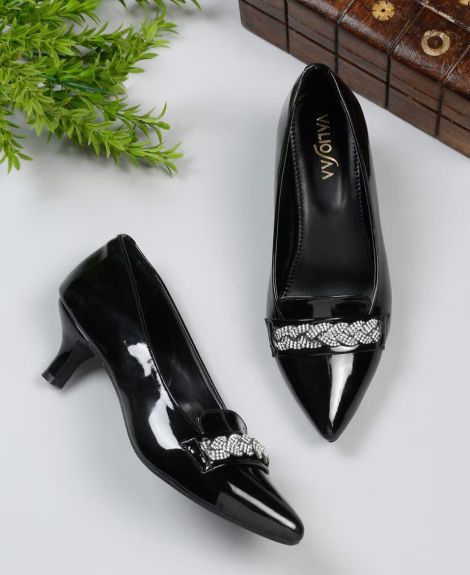 VALIOSAA, Women Embellished Pointed-Toe Kitten Heeled